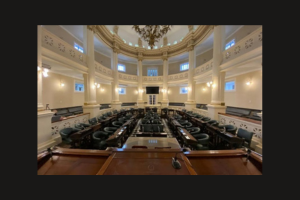 PRESIDENCIA DE DIPUTADOS SE JUEGA EN UNA GUERRA DE TRES BANDOS